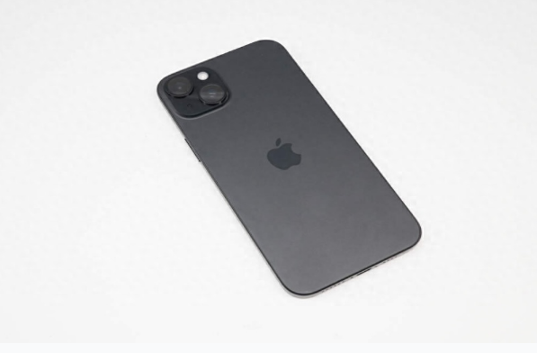崖城镇苹果手机维修分享iPhone 15 Plus换电池 